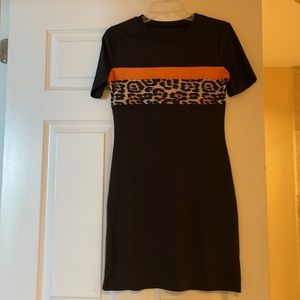 Black s/s knit dress 2 orange/leopard detail sz S